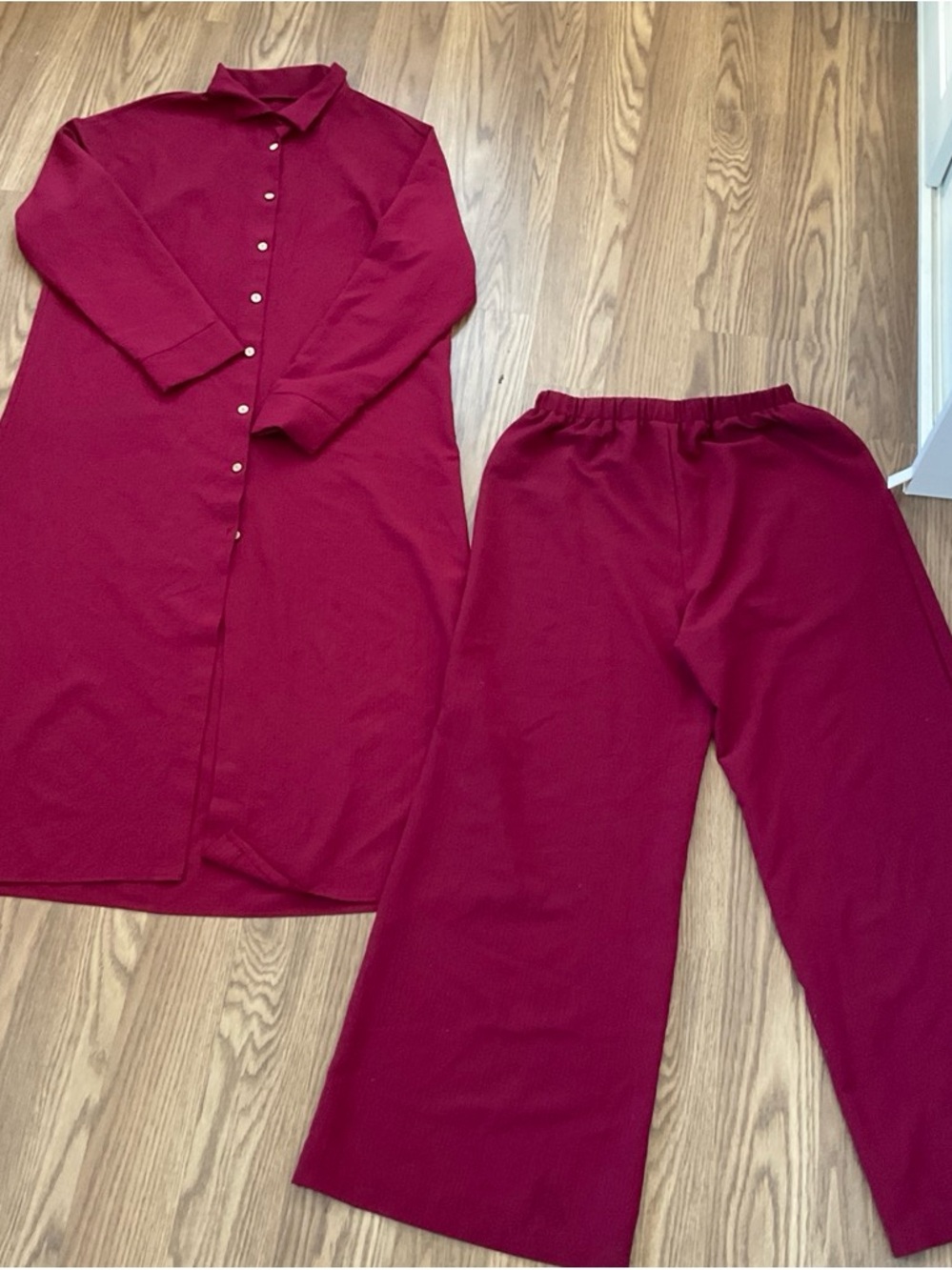 SHEIN Girls Raspberry Long-Sleeve Button Pajama Set - Picture 3 of 3